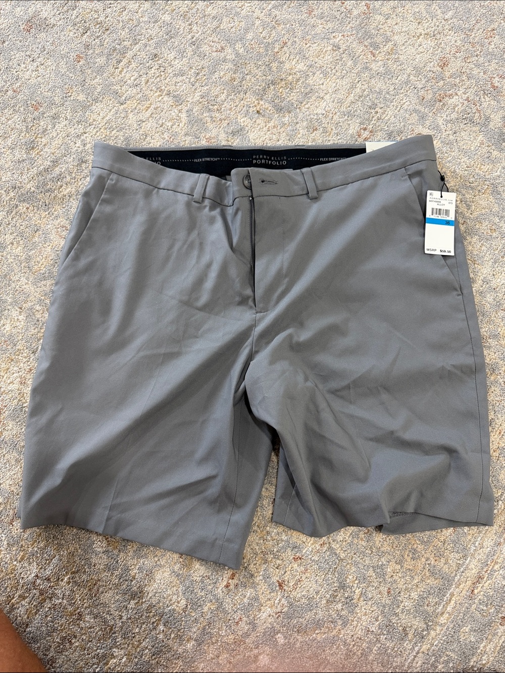 Perry Ellis Gray Flat-Front Performance Shorts NWT